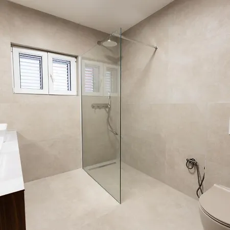 Appartement Adriatic Opal With Terrace And Private Parking